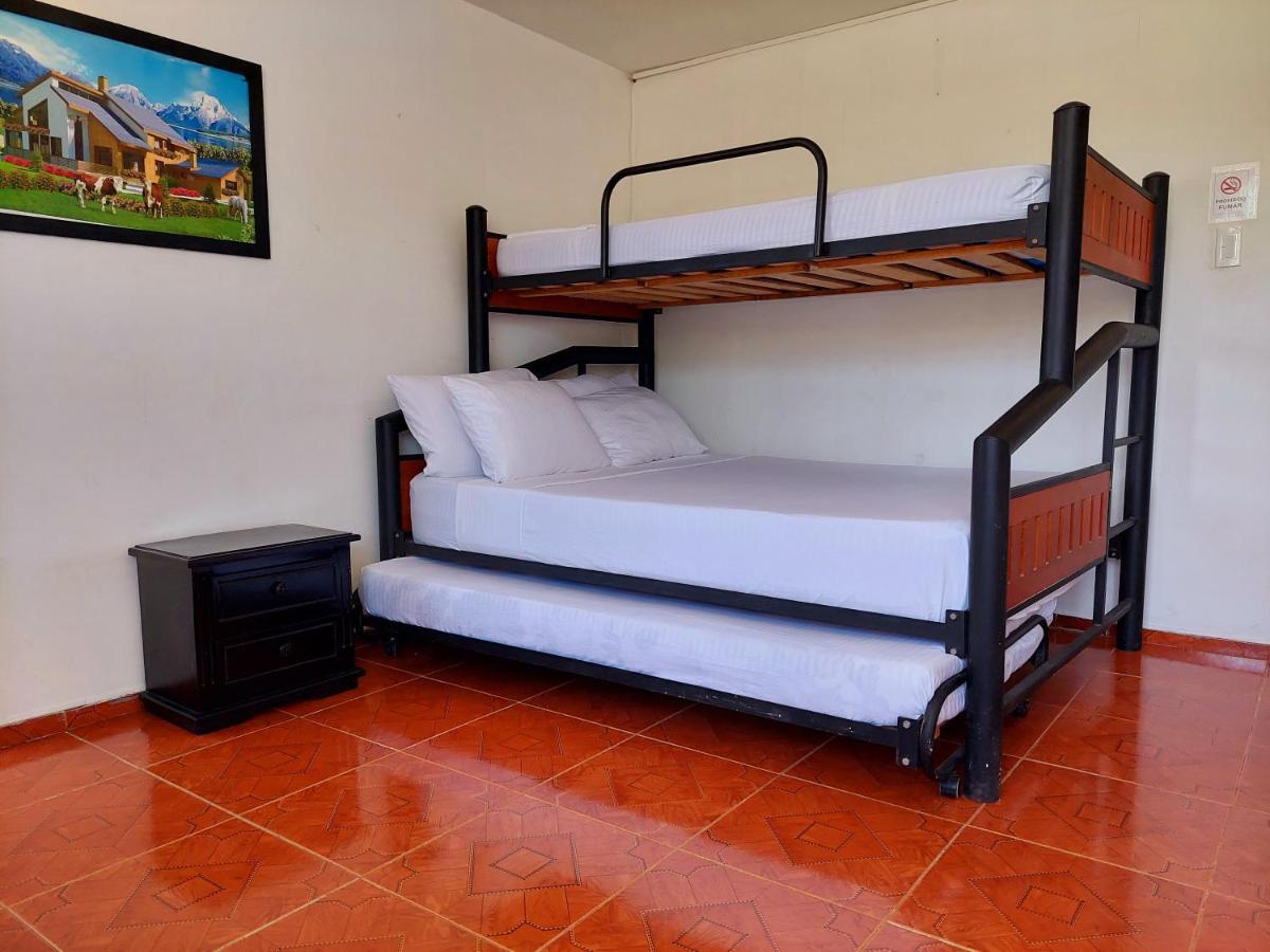 Media Luna Hotel Santa Marta (Magdalena)