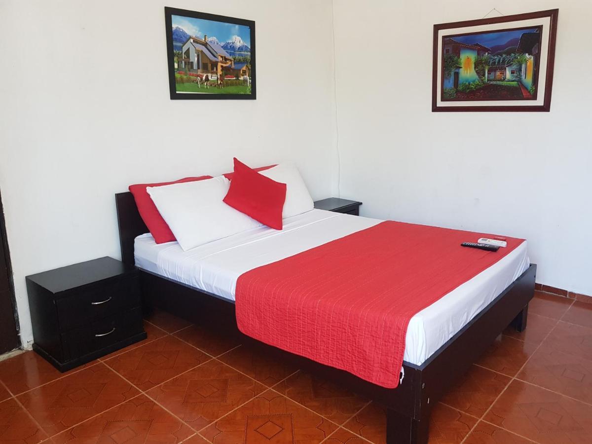 Hotel Media Luna 2*