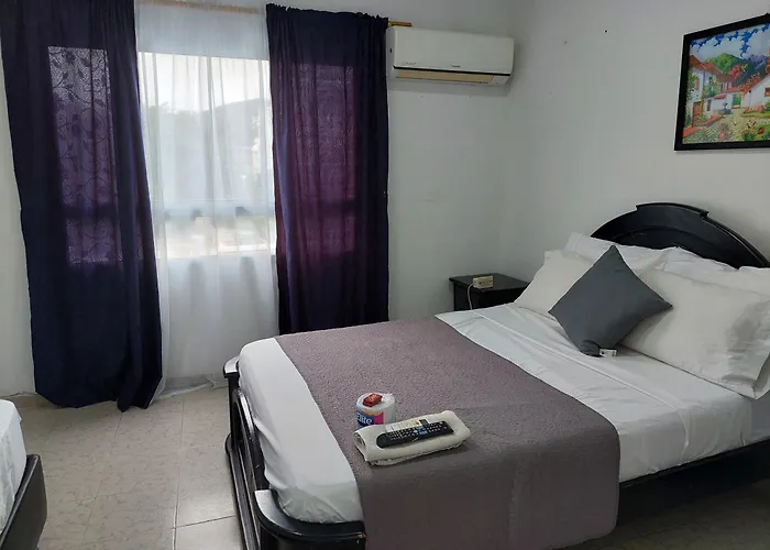 Hotel Media Luna