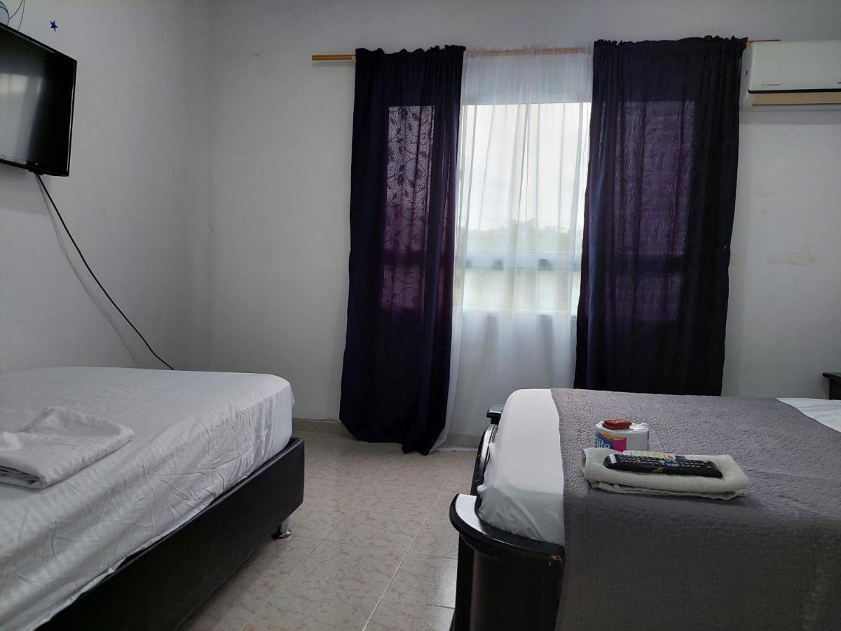 Hotel Media Luna Santa Marta (Magdalena)